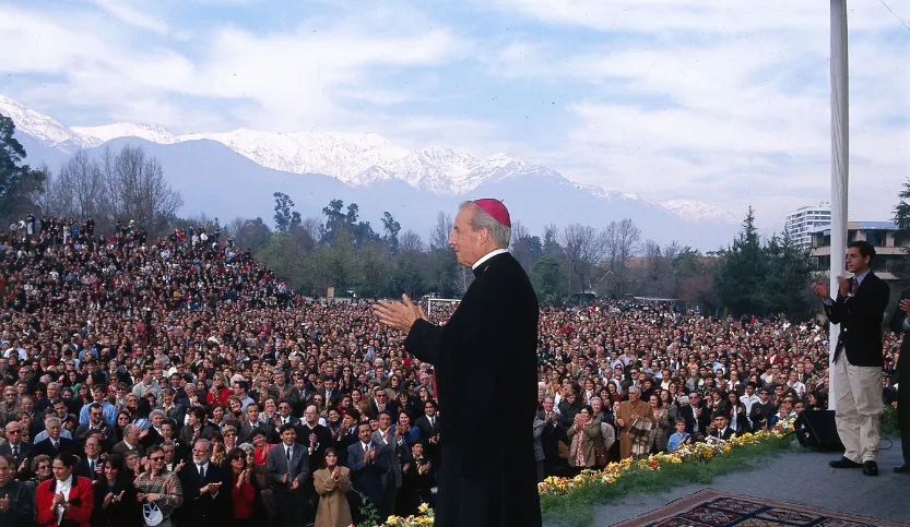 visita-monsenor echevarria
